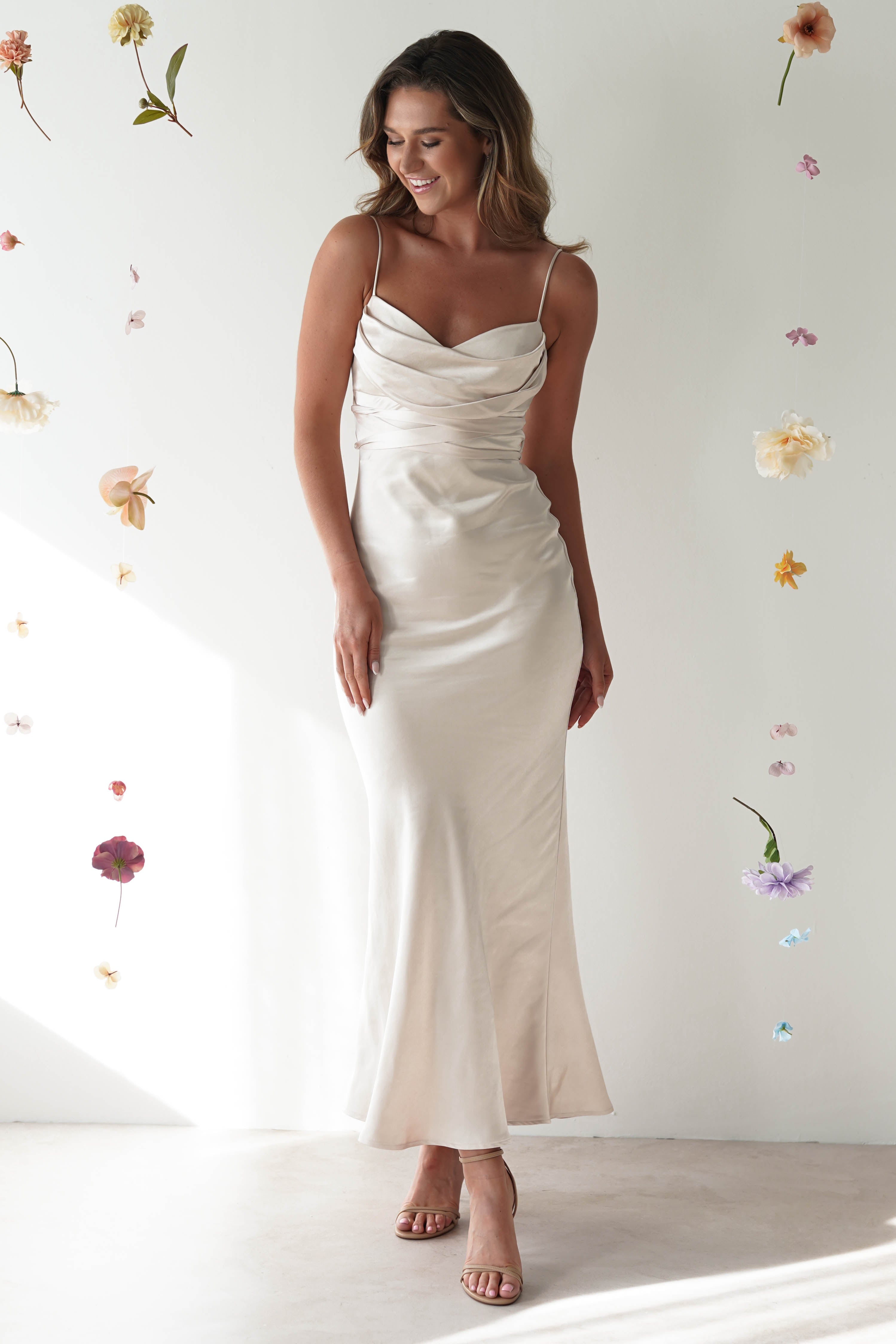 Vestido Everleigh Champanhe